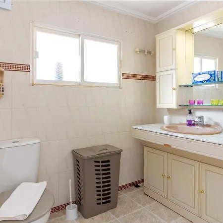 Stunning In With Wifi Holiday home *